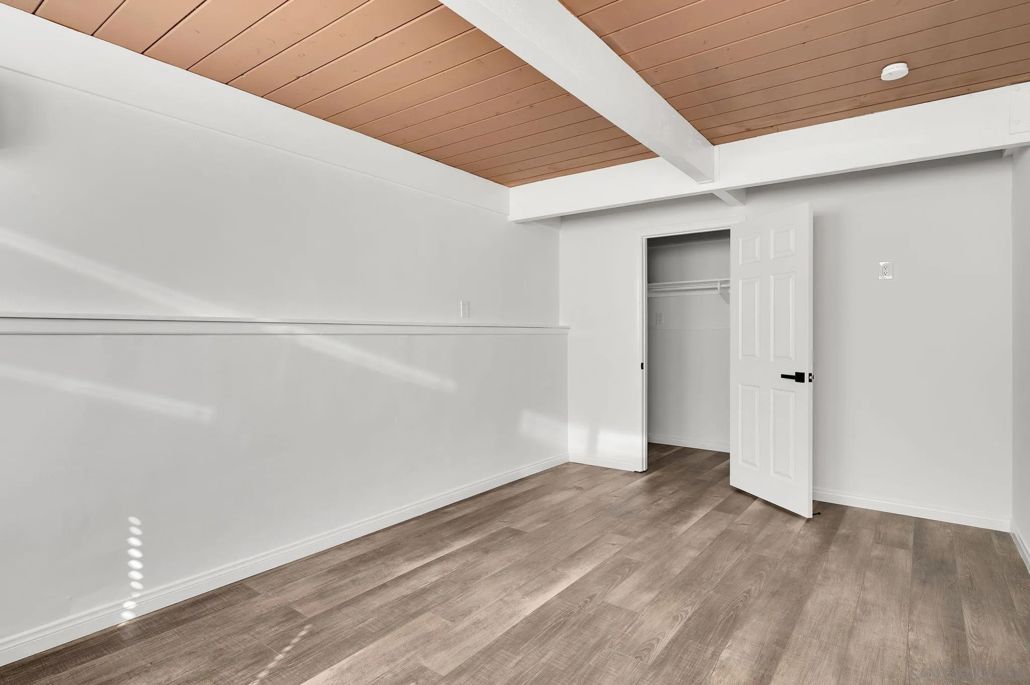 https://cdn.realtyfeed.com/cdn/127/260025392/ebfda8de5d66b7a3f0beb8a0576f702a.webp