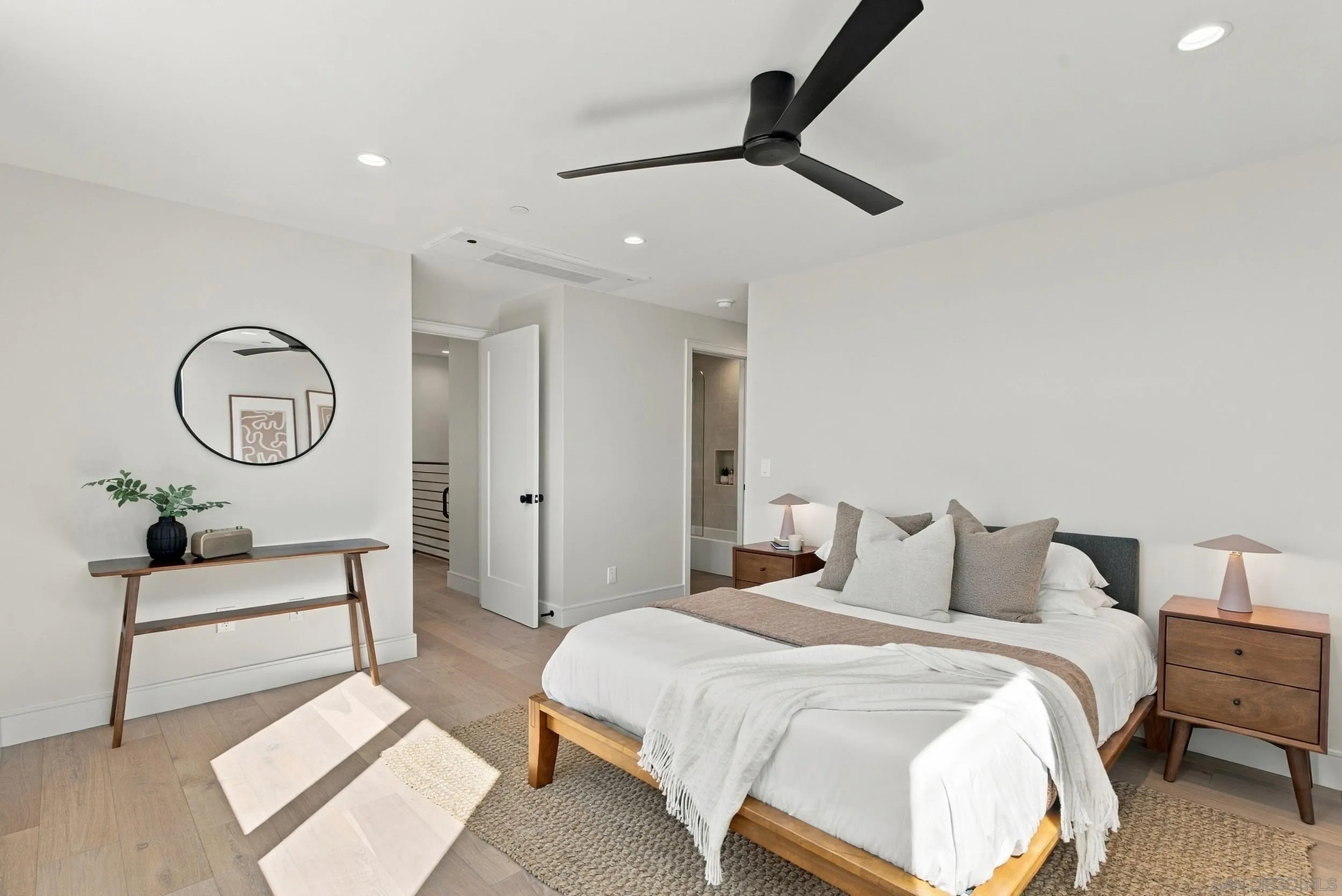 4224 Tonopah Ave, San Diego, CA 92110 4224 Tonopah Ave, San Diego, CA 92110