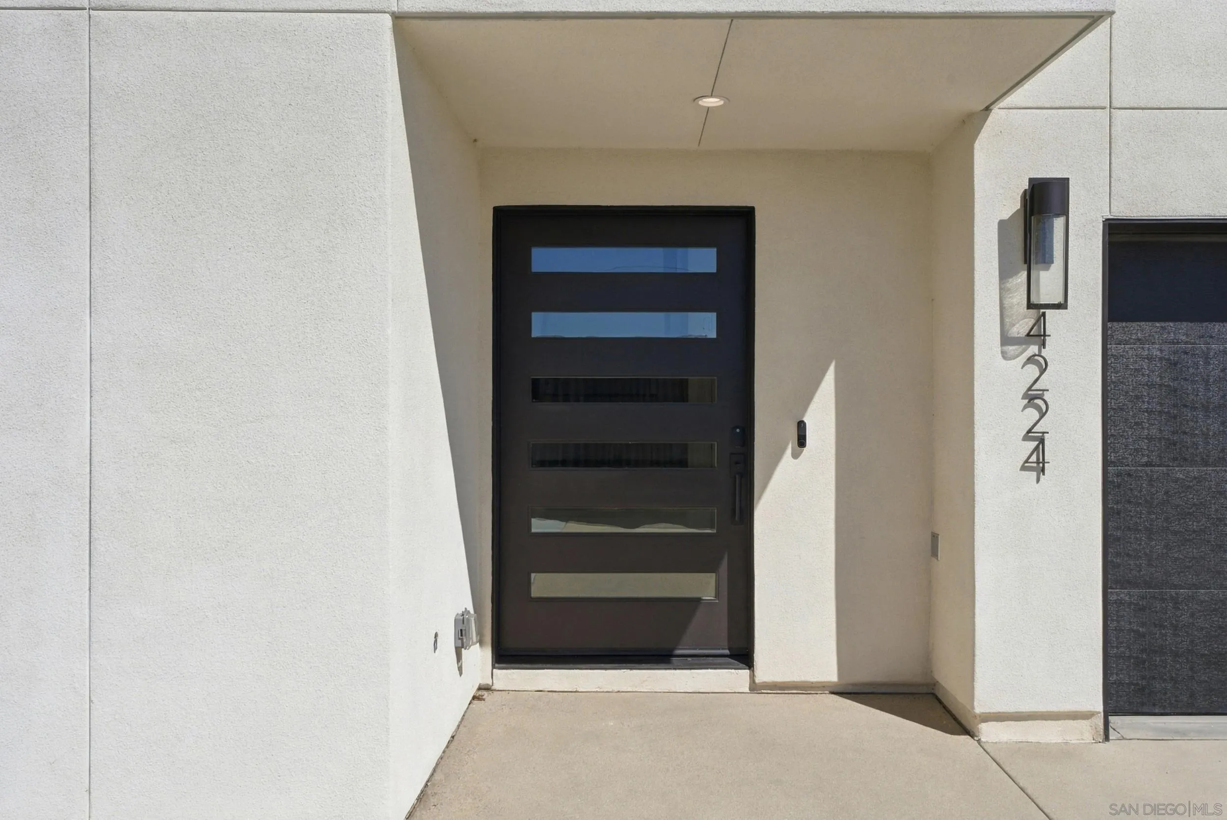 4224 Tonopah Ave, San Diego, CA 92110 4224 Tonopah Ave, San Diego, CA 92110
