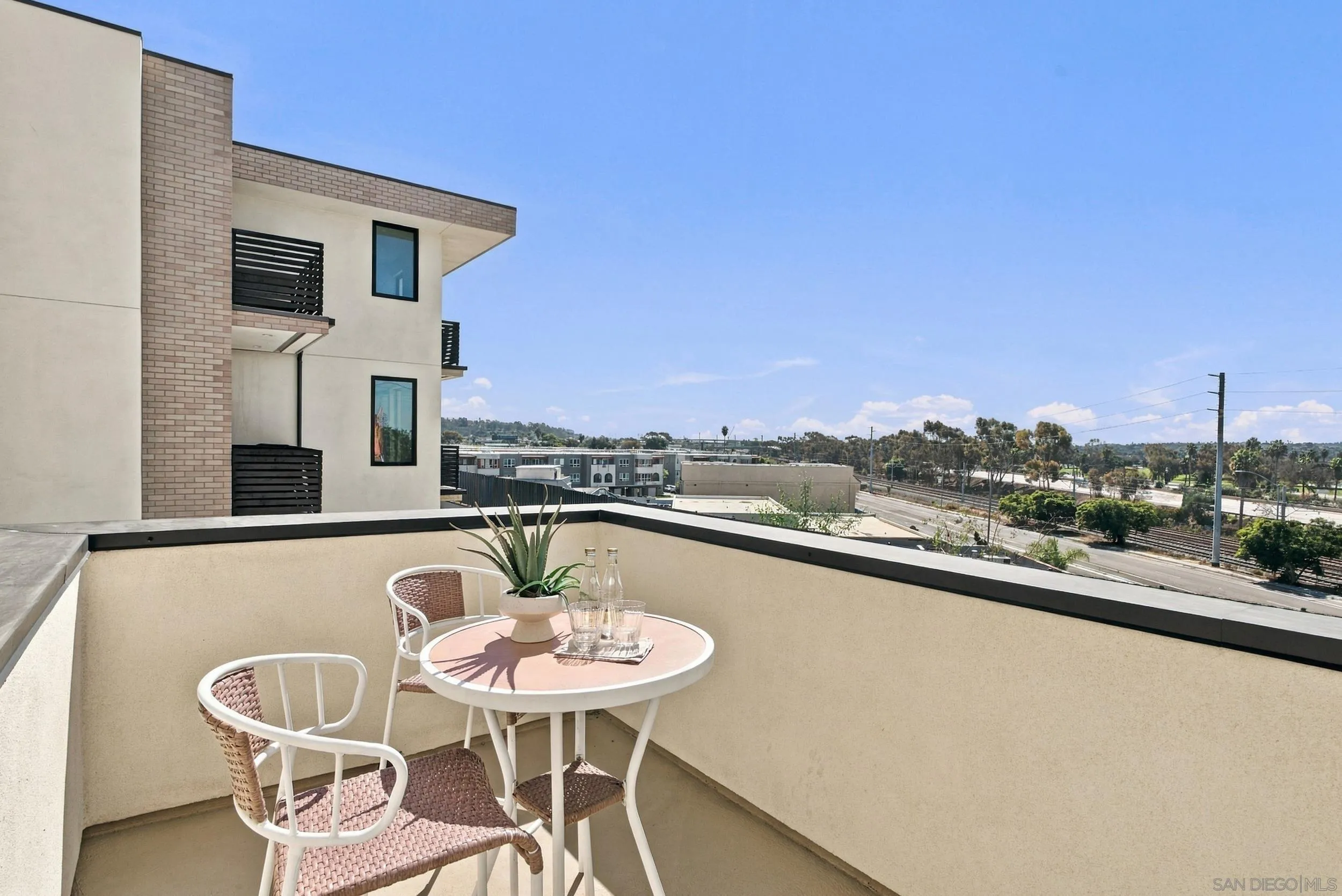4224 Tonopah Ave, San Diego, CA 92110 4224 Tonopah Ave, San Diego, CA 92110