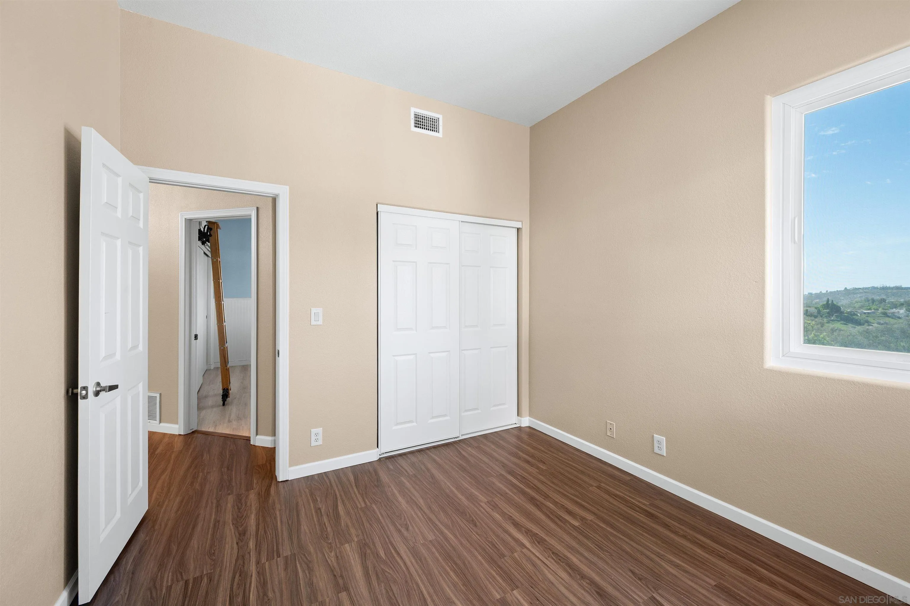 7757 Wing Span Dr, San Diego, CA 92119 7757 Wing Span Dr, San Diego, CA 92119