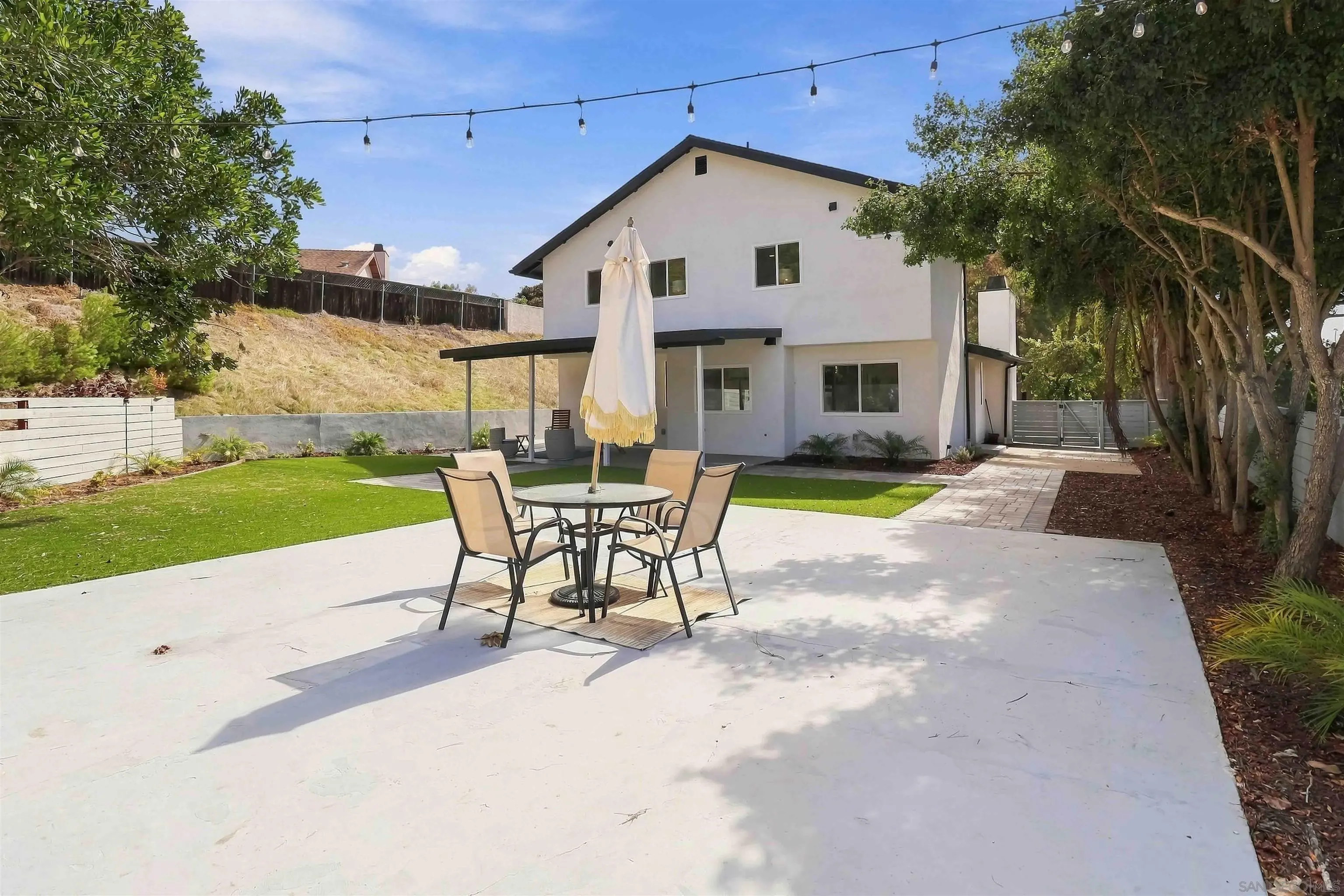 2640 Chestnut, Carlsbad, CA 92010 2640 Chestnut, Carlsbad, CA 92010