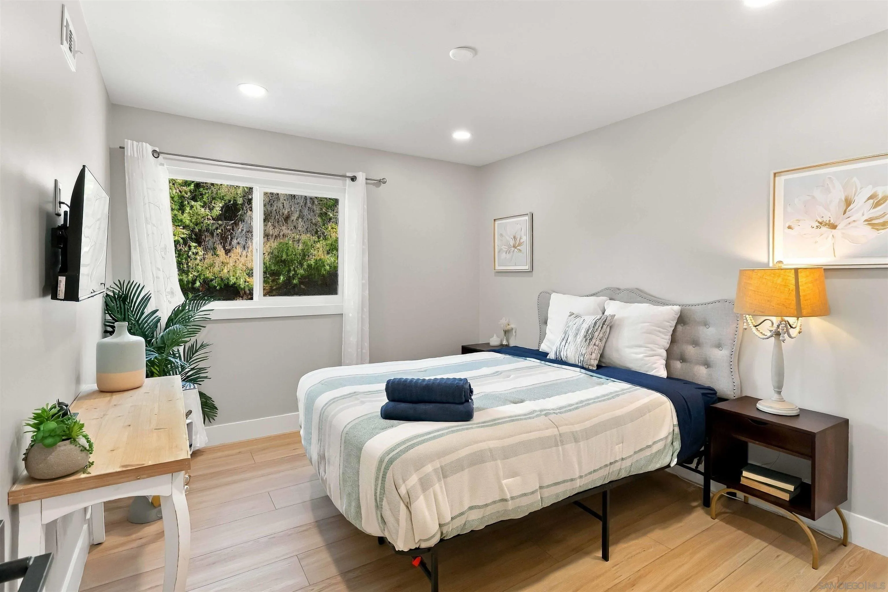 2640 Chestnut, Carlsbad, CA 92010 2640 Chestnut, Carlsbad, CA 92010
