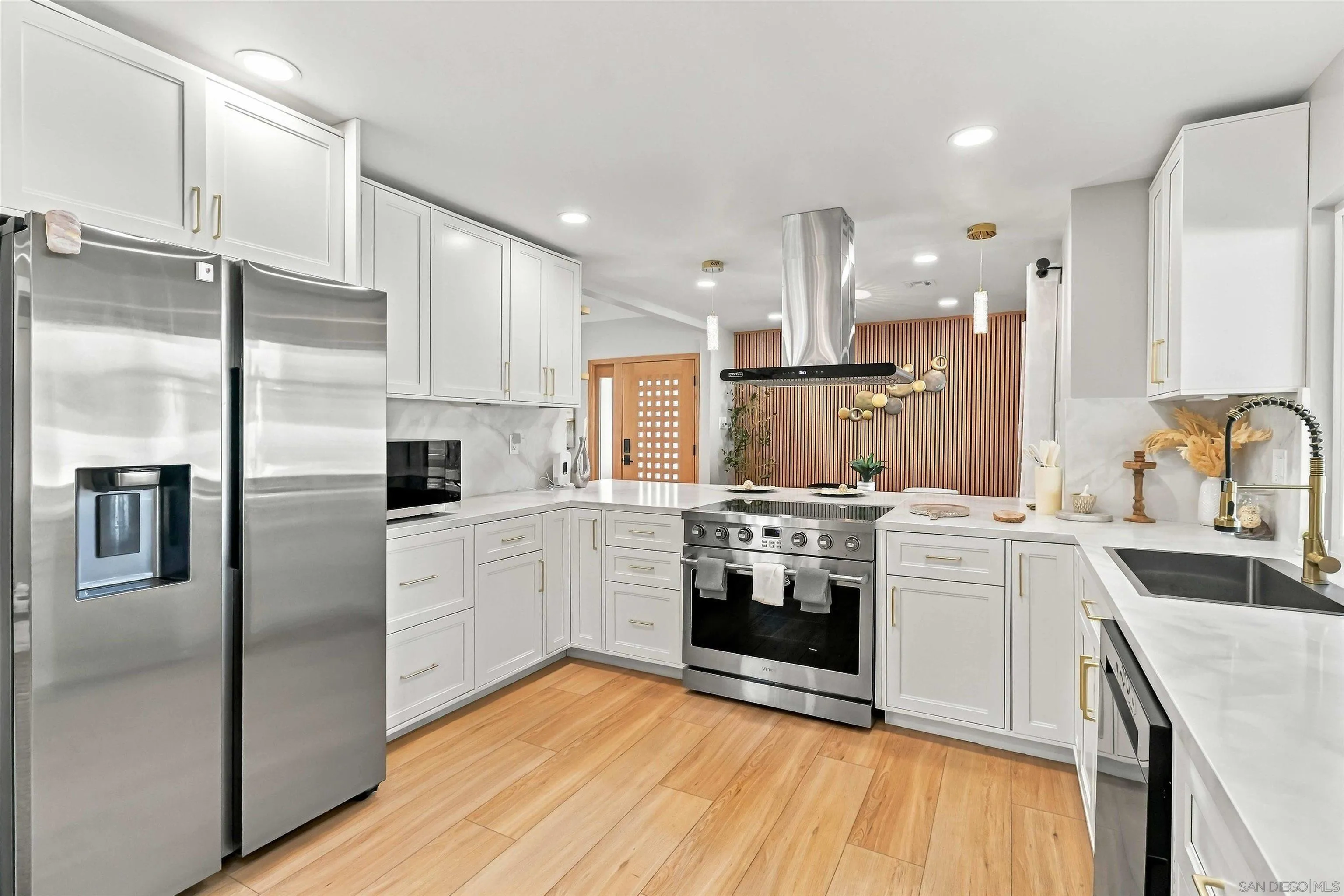 2640 Chestnut, Carlsbad, CA 92010 2640 Chestnut, Carlsbad, CA 92010