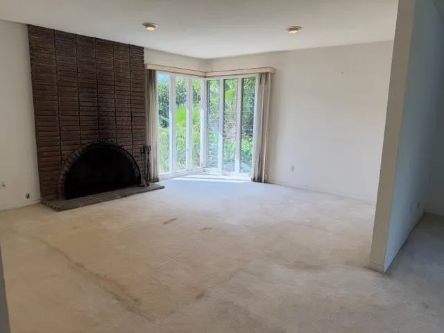 https://cdn.realtyfeed.com/cdn/127/260025413/11d4680311fdc1a98faf695d6db12d70.webp