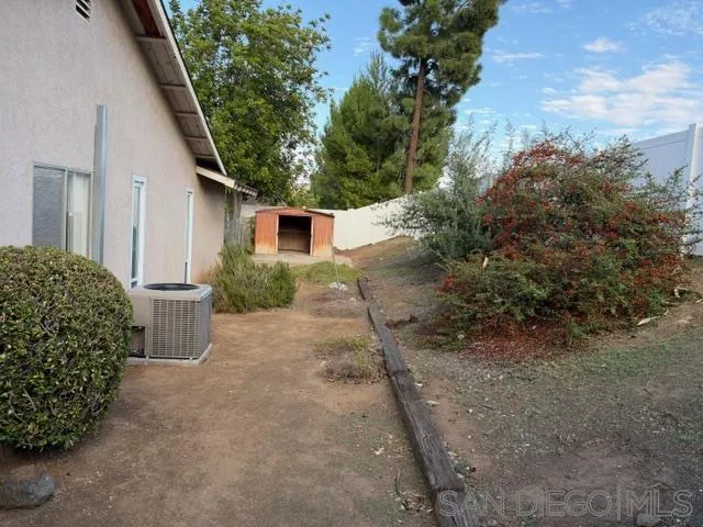 https://cdn.realtyfeed.com/cdn/127/260025413/da92b2ae75bde96e2d928da5cac005c3.webp