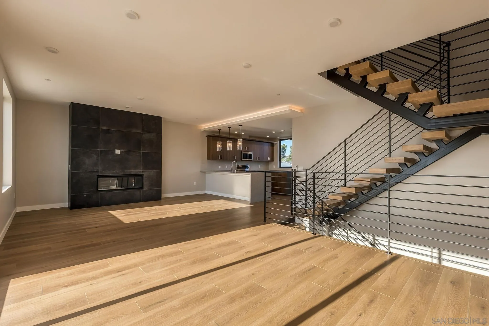 505 N Freeman Street, #201, Oceanside, CA 92054