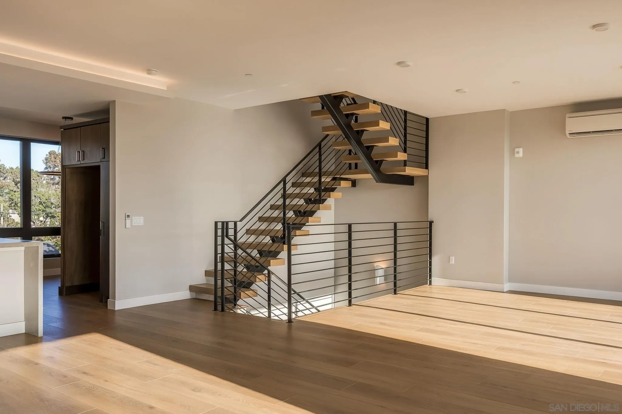 505 N Freeman Street, #201, Oceanside, CA 92054