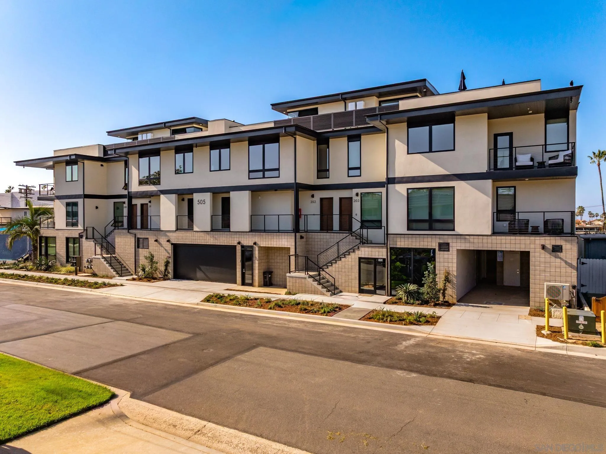 505 N Freeman Street, #201, Oceanside, CA 92054