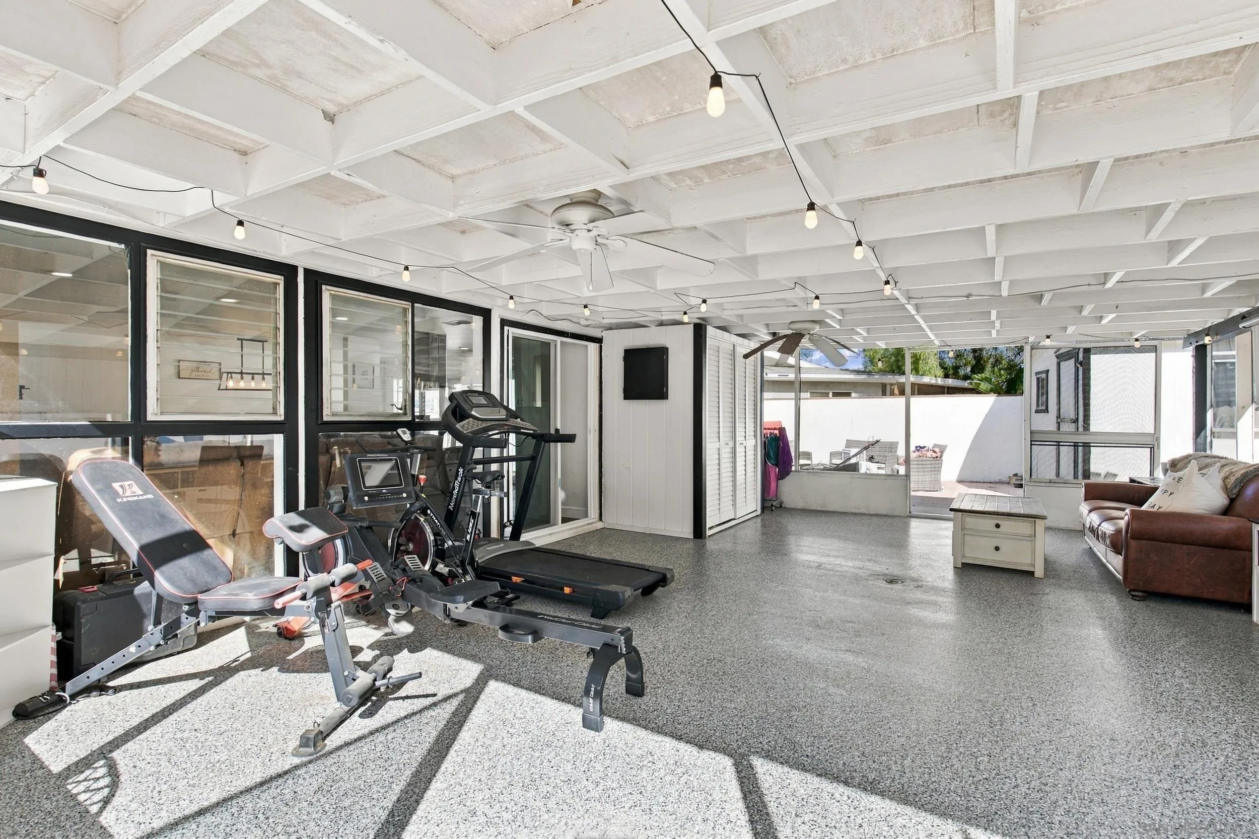 https://cdn.realtyfeed.com/cdn/127/260025415/2334456dbe7c8bd88926d64c00918f68.webp