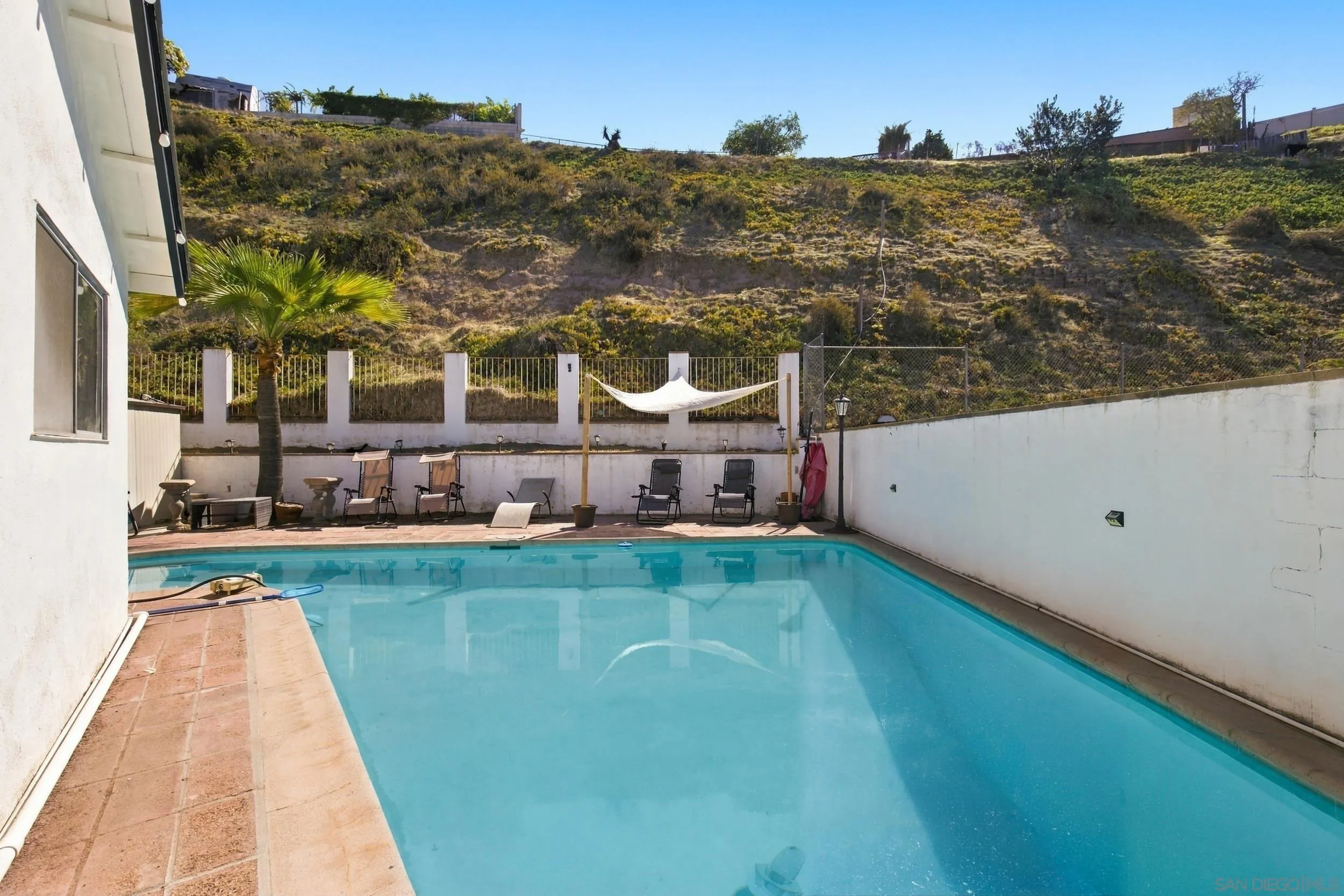 https://cdn.realtyfeed.com/cdn/127/260025415/de93589faab92d78301cd20f474c2a8b.webp