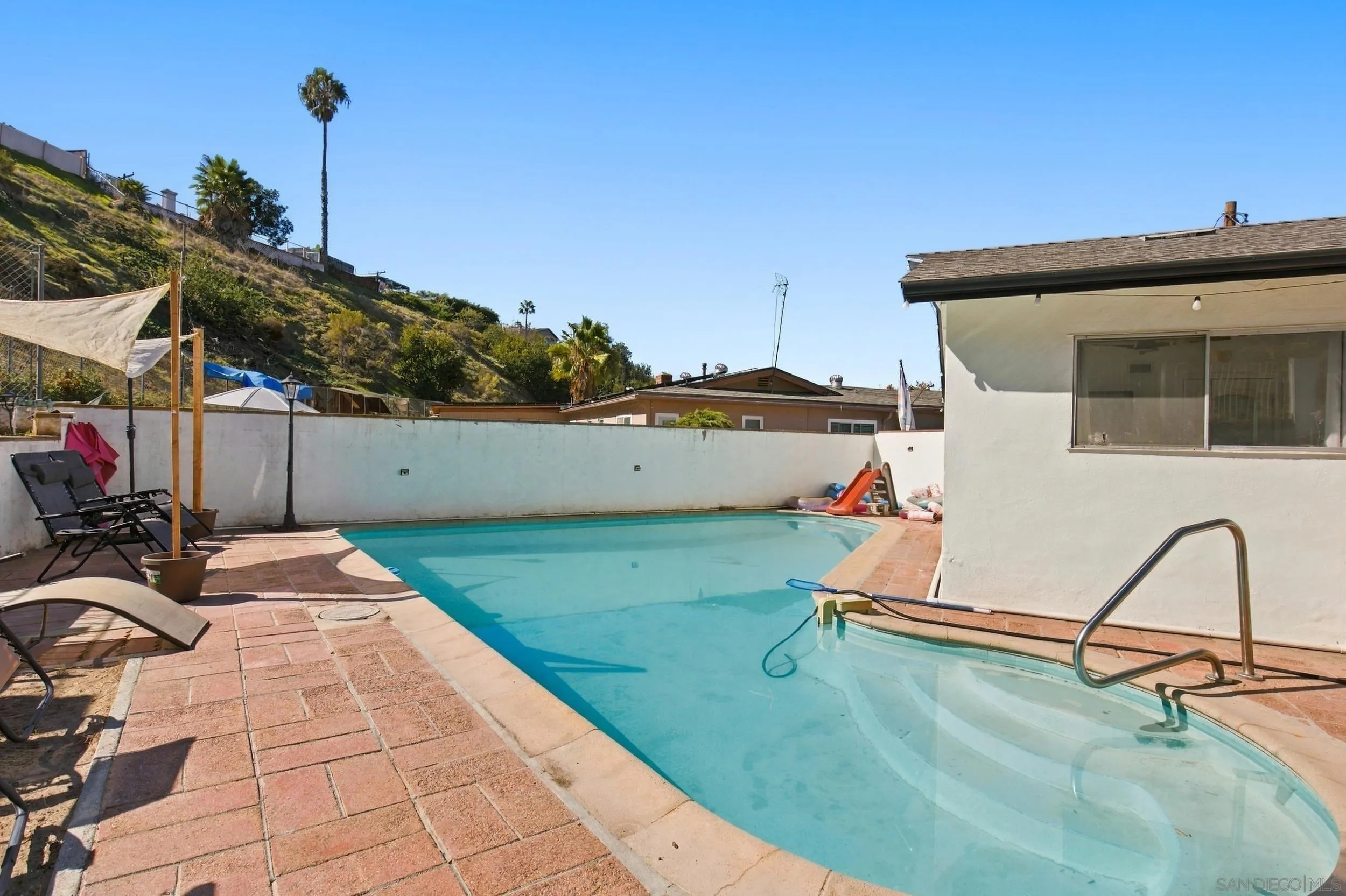 https://cdn.realtyfeed.com/cdn/127/260025415/df94845e5fab3e24c6526caf6cda5586.webp