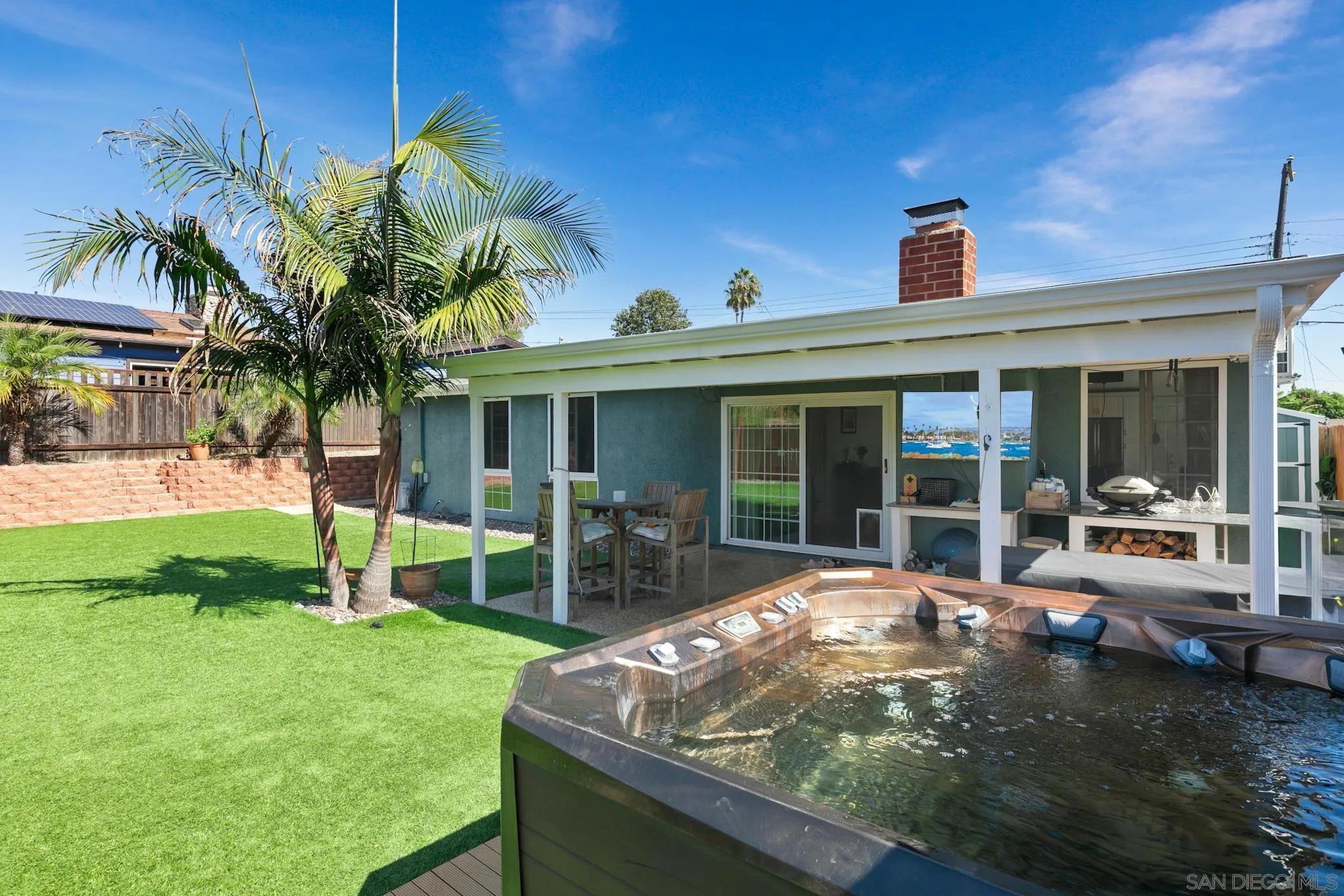 2072 Cardinal Drive, San Diego, CA 92123 2072 Cardinal Drive, San Diego, CA 92123