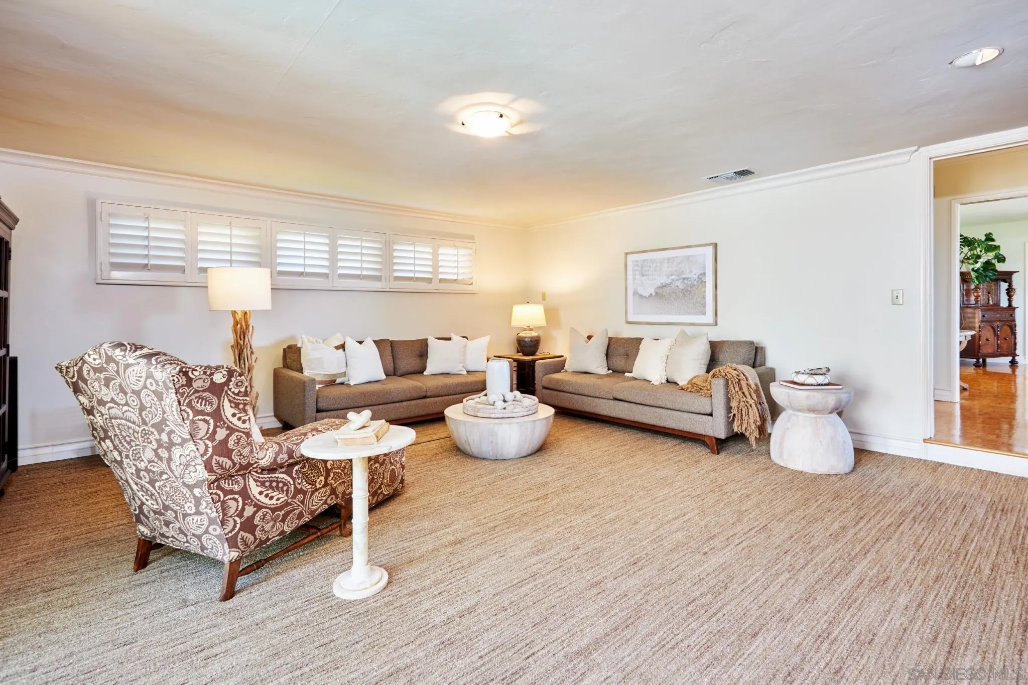 https://cdn.realtyfeed.com/cdn/127/260025417/93fc8013b056dc66eab7286dee6eb000.webp