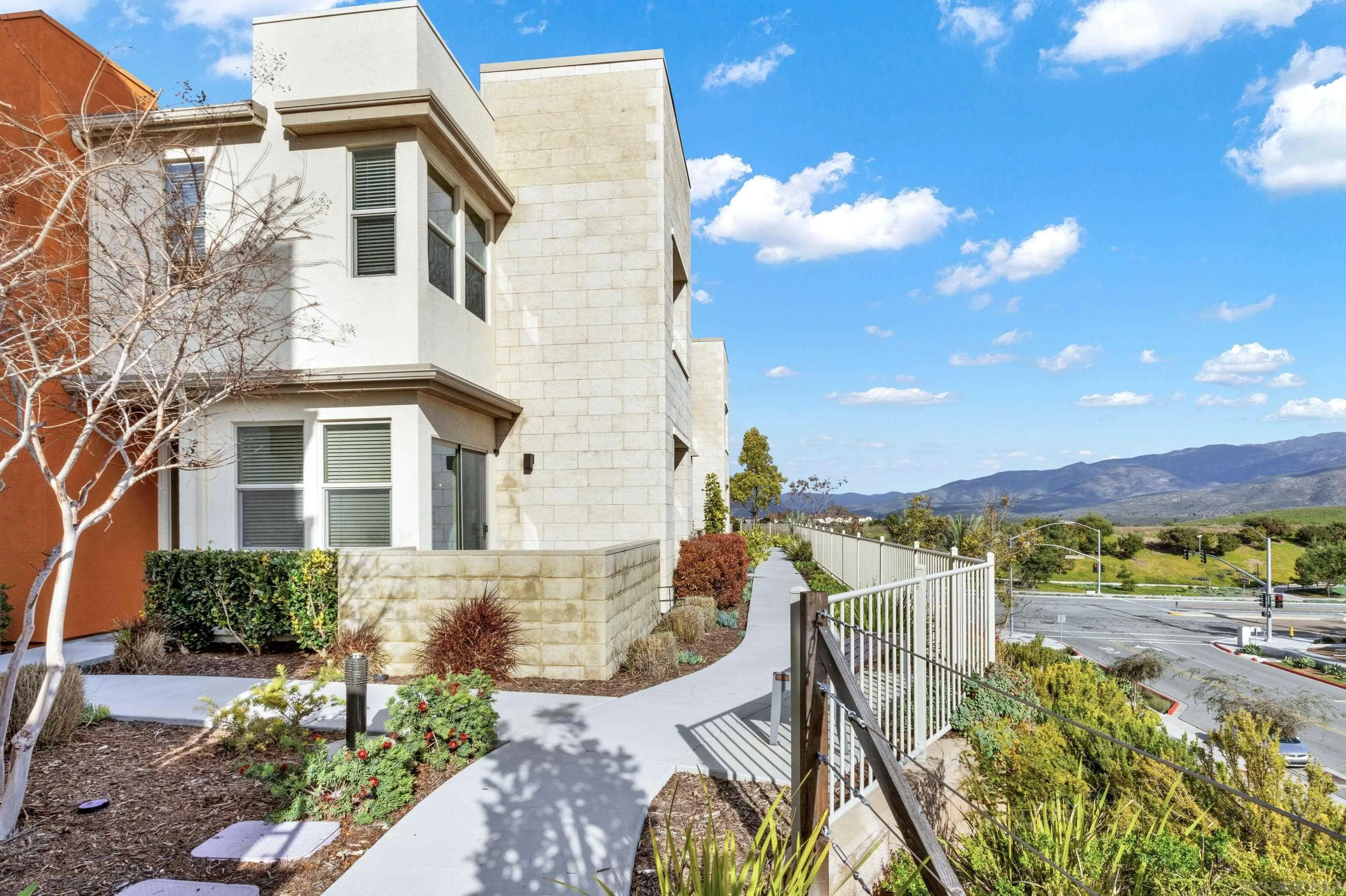2076 Tango Loop, #4, Chula Vista, CA 91915