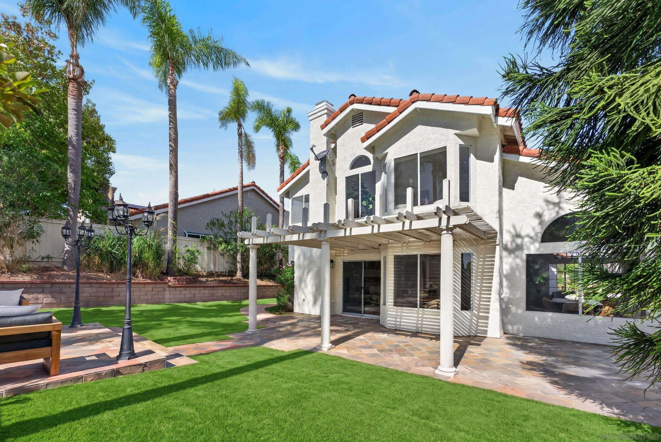 1873 Paseo Del Lago, Vista, CA 92081