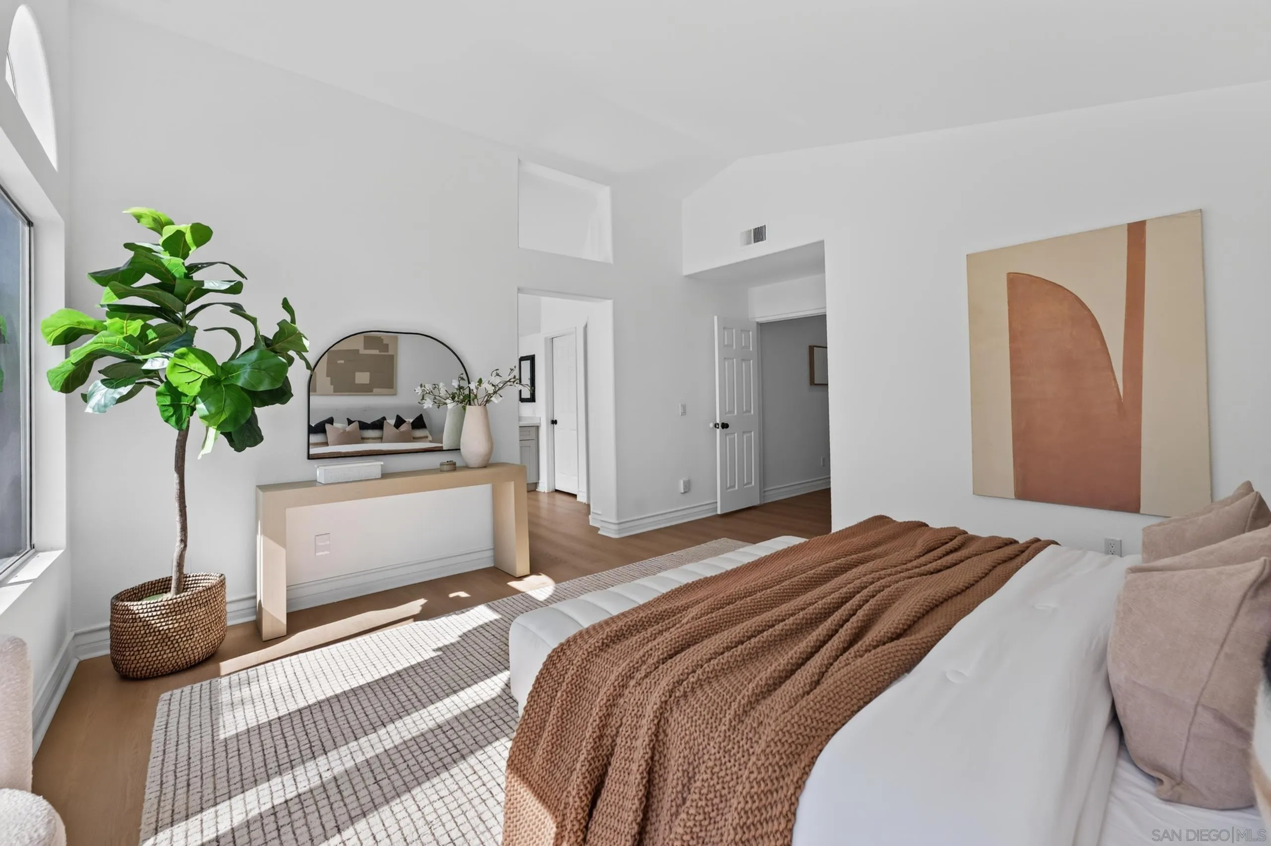 1873 Paseo Del Lago, Vista, CA 92081