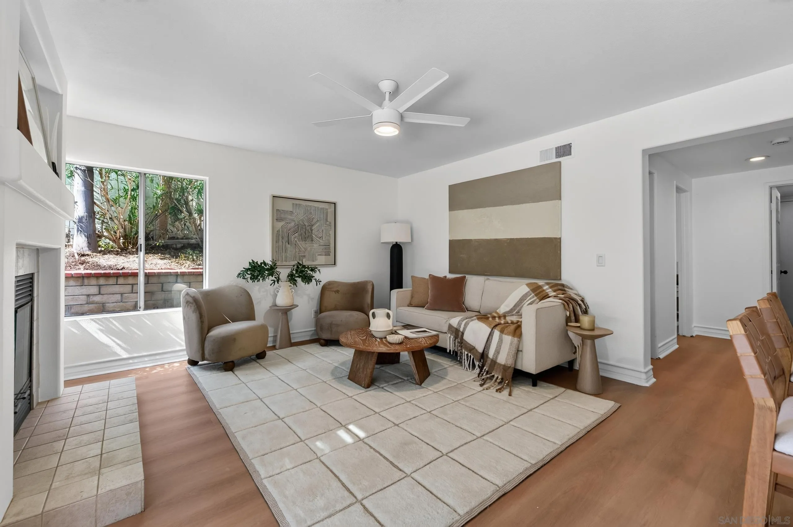 1873 Paseo Del Lago, Vista, CA 92081