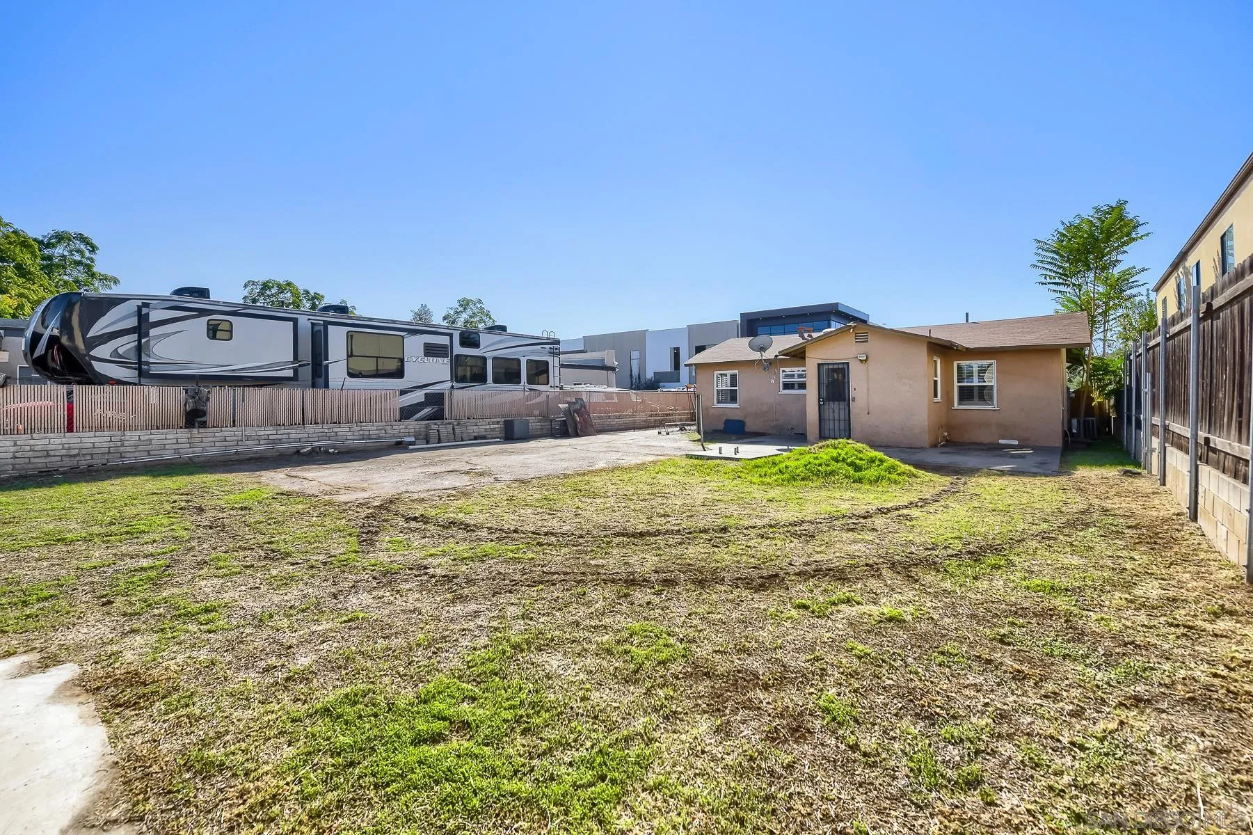 12312 PARKSIDE ST, Lakeside, CA 92040