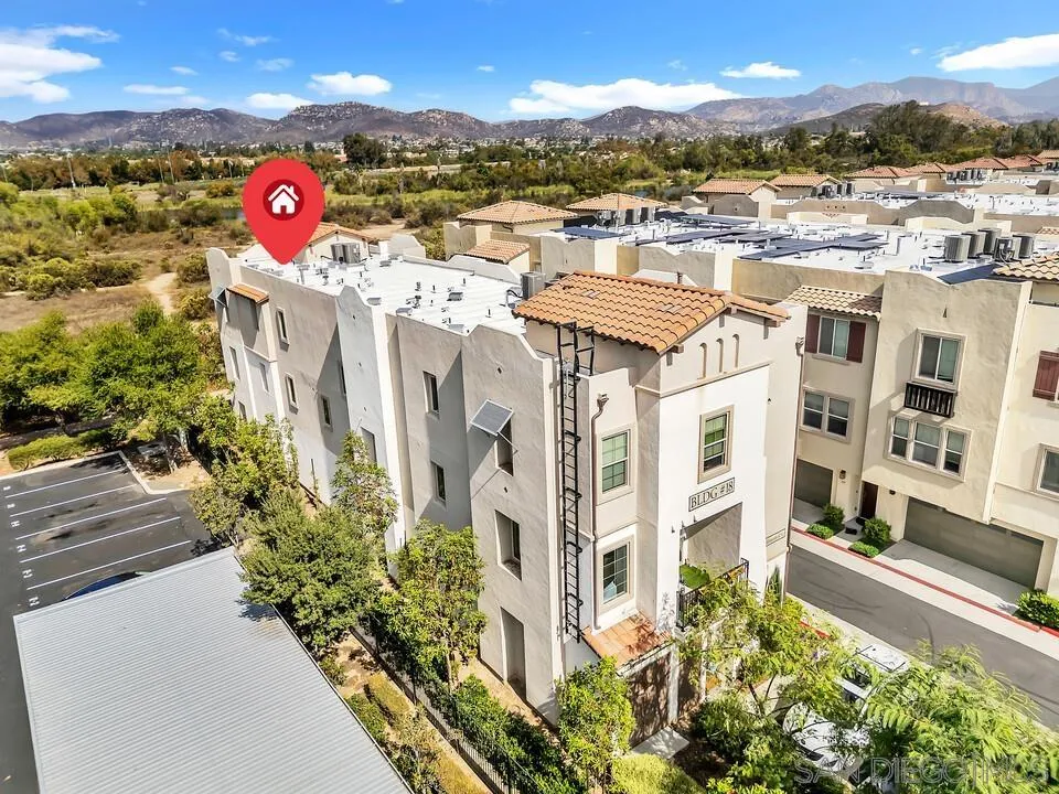 348 Millstream Ct., Santee, CA 92071
