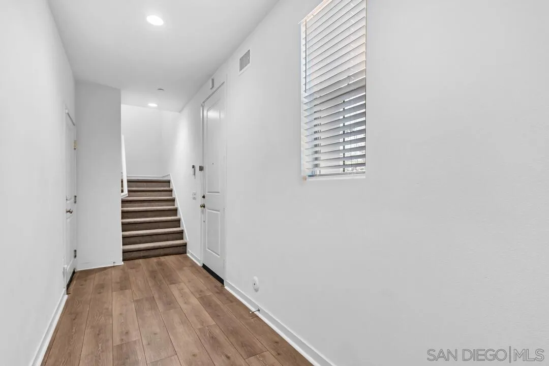348 Millstream Ct., Santee, CA 92071