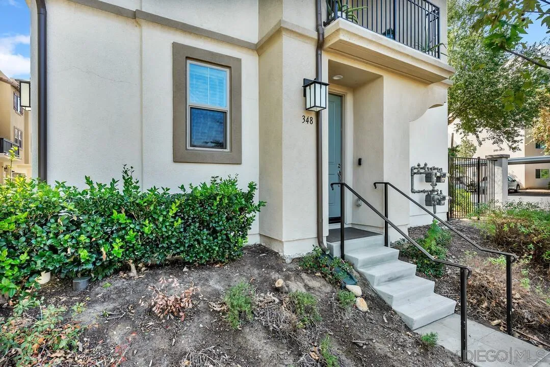 348 Millstream Ct., Santee, CA 92071