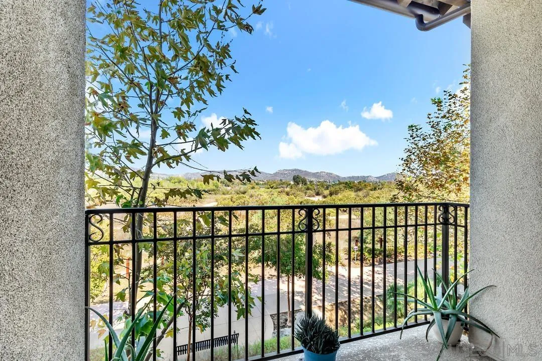 348 Millstream Ct., Santee, CA 92071