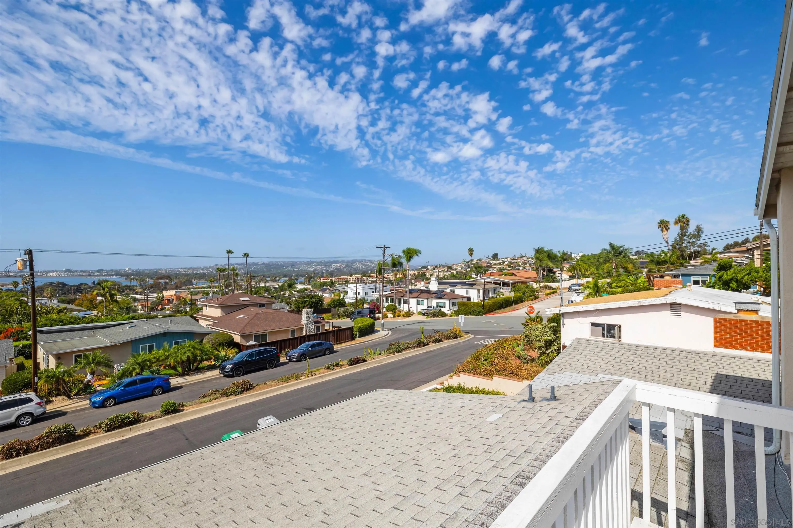 https://cdn.realtyfeed.com/cdn/127/260025433/345a3d420fbfca437c76d4bc866cbc6a.webp