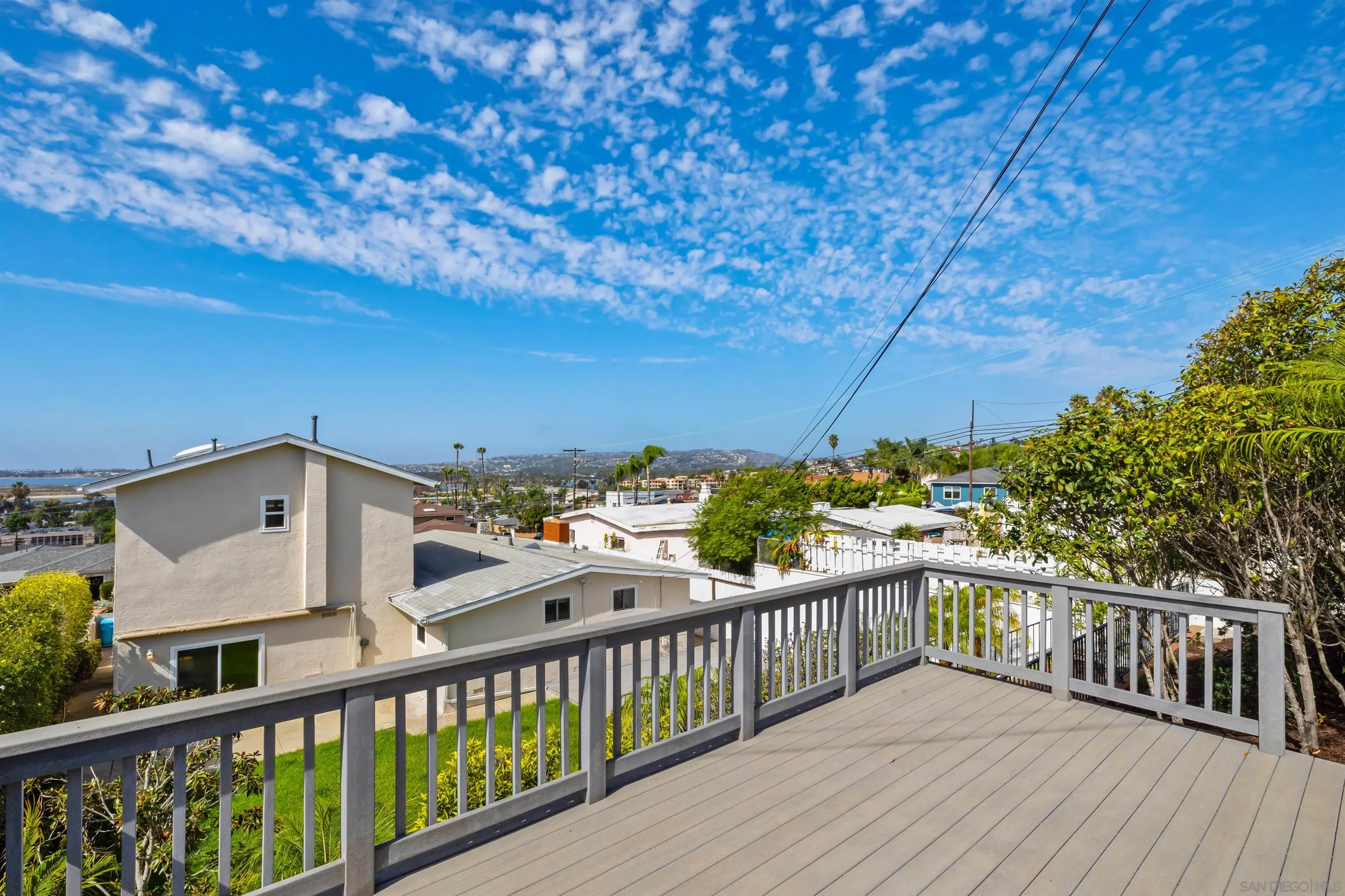 https://cdn.realtyfeed.com/cdn/127/260025433/dce470869f75f7b43b959665b7ac8b41.webp
