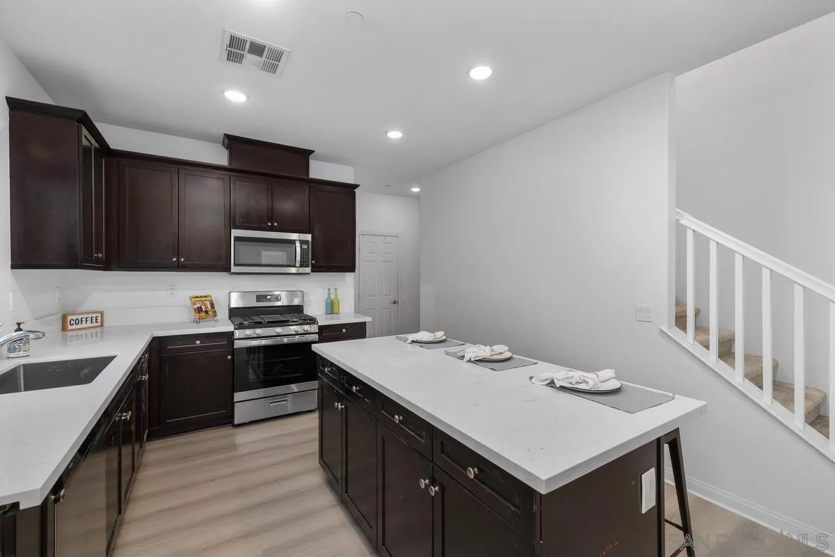 8636 Camden Drive, Santee, CA 92071