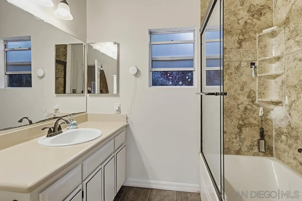 https://cdn.realtyfeed.com/cdn/127/260025436/015e571eb6b9bef6159c1719ab24c366.webp