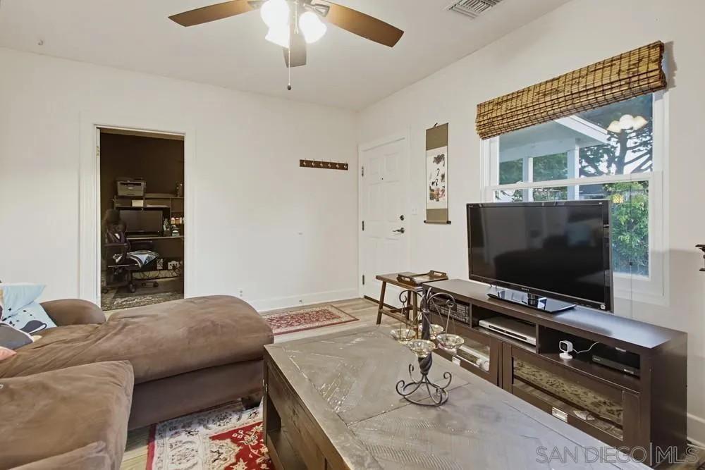 https://cdn.realtyfeed.com/cdn/127/260025436/219d730882b508b184438f701933e4a2.webp