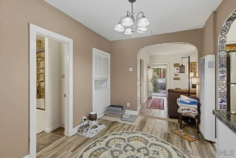 https://cdn.realtyfeed.com/cdn/127/260025436/229c5edb5f125fe413ec8fe071ce4077.webp