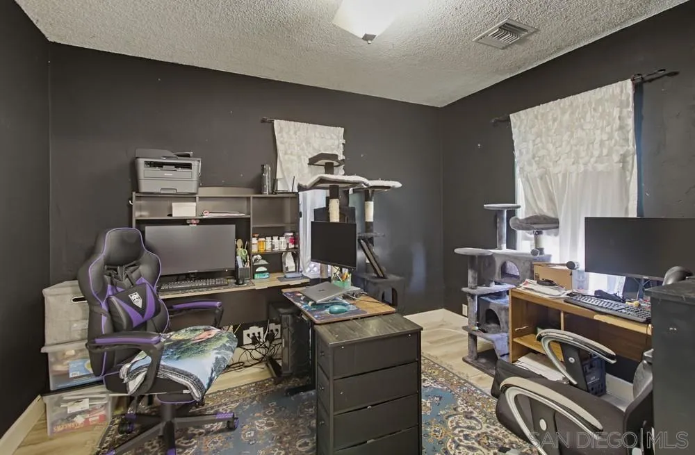 https://cdn.realtyfeed.com/cdn/127/260025436/4c3c147c5f438da15e31226d3ea0cb72.webp