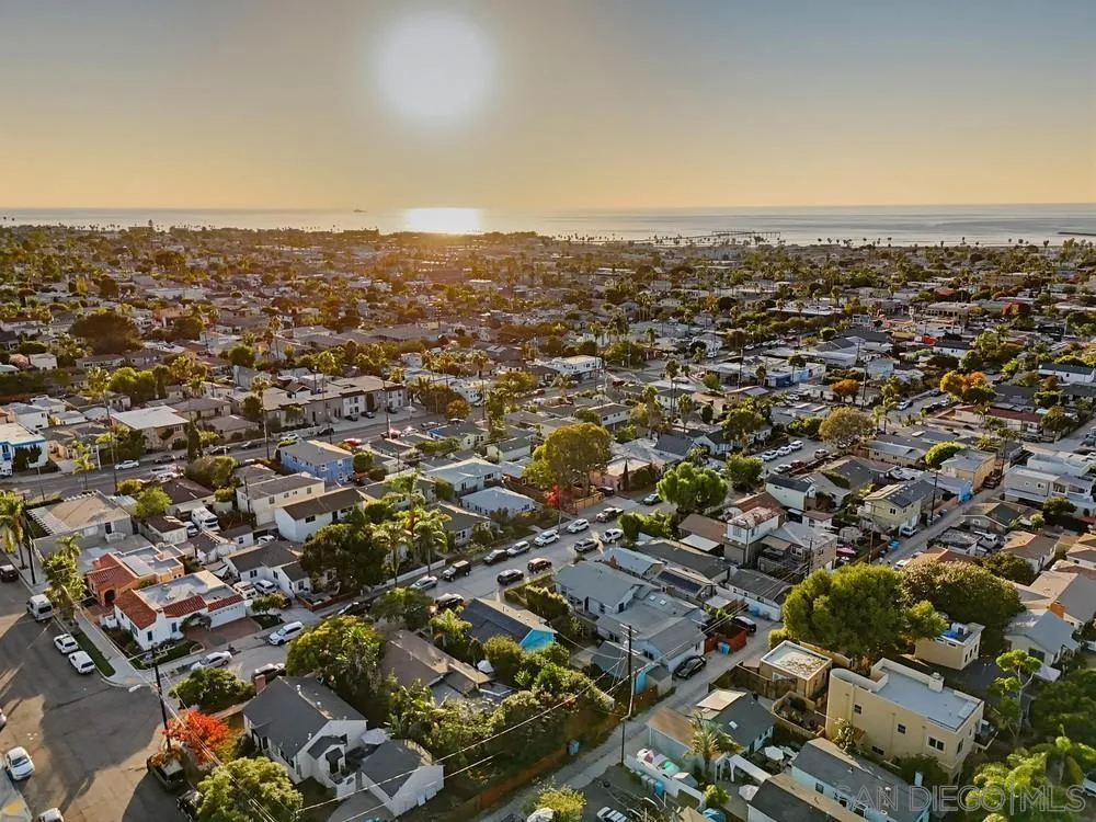 https://cdn.realtyfeed.com/cdn/127/260025436/80e8f765442c0f516cf8f7a5a770de8c.webp