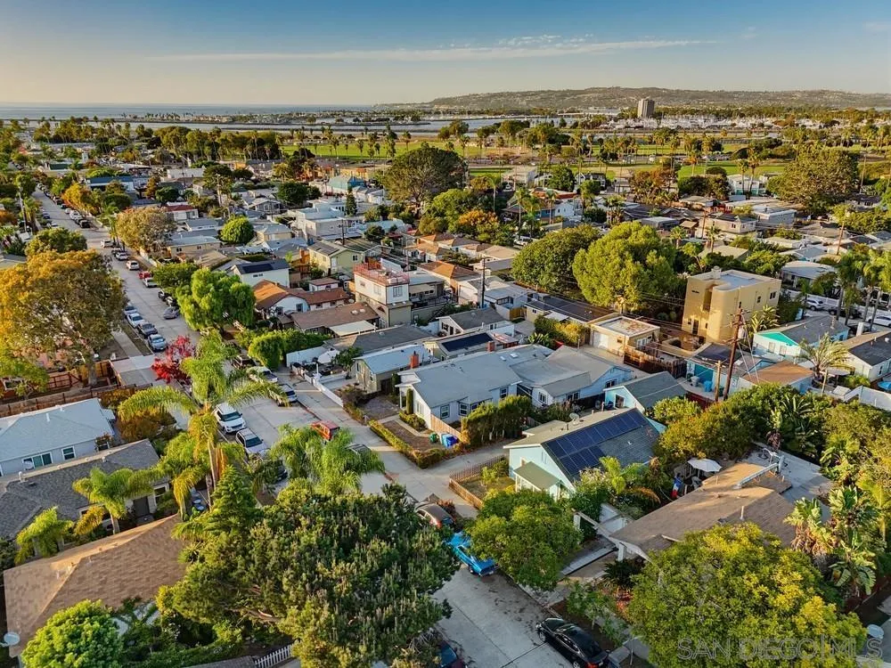 https://cdn.realtyfeed.com/cdn/127/260025436/9a60de456f6e375901d0aaedf3c8b06e.webp