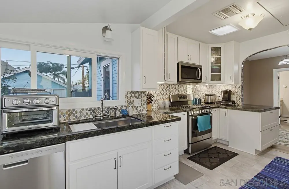 https://cdn.realtyfeed.com/cdn/127/260025436/c5c09920cfb0835fa0f39d20e491ed78.webp
