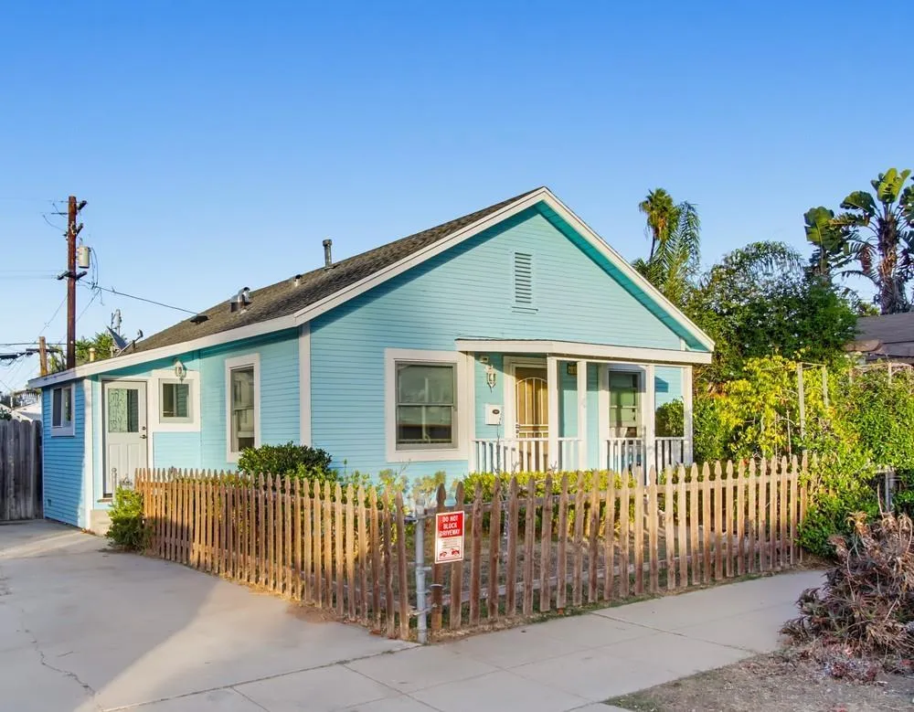 https://cdn.realtyfeed.com/cdn/127/260025436/cf305d73758a5bd840a921daf37ba984.webp