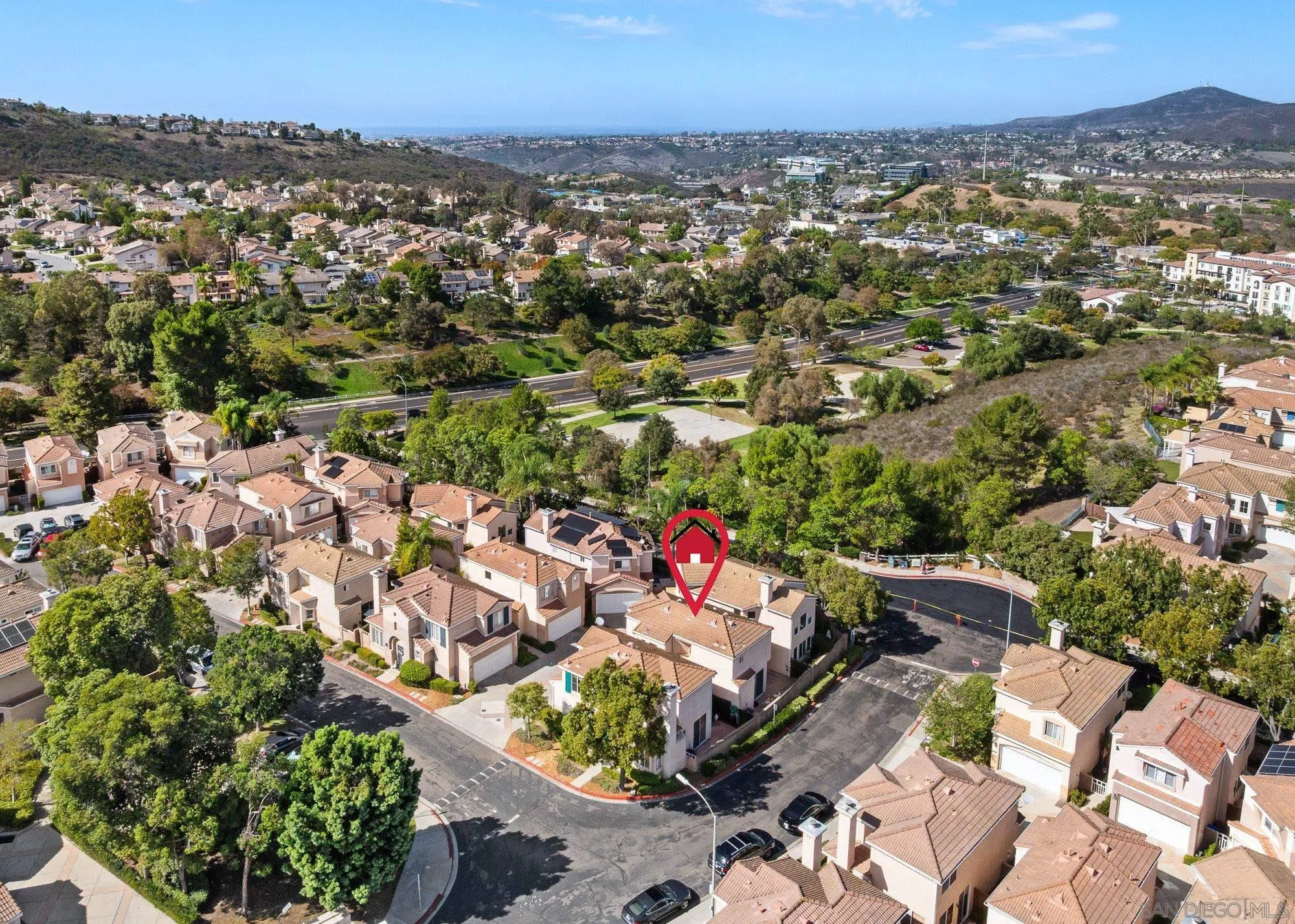 https://cdn.realtyfeed.com/cdn/127/260025438/1c0eec7b0d13086b1a3217075ff83583.webp