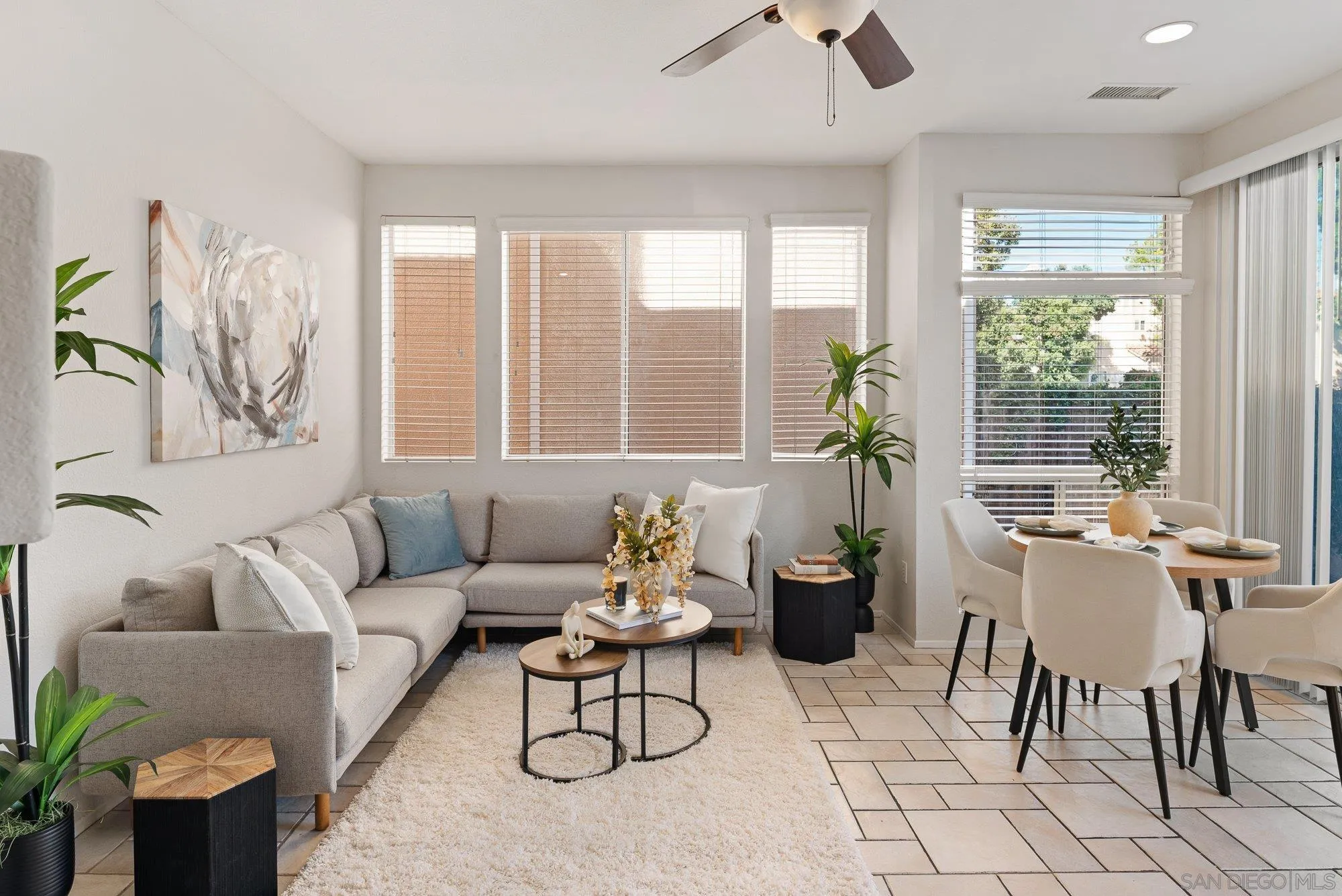 https://cdn.realtyfeed.com/cdn/127/260025438/6542214e0a0abb65e29fdd7a71276d36.webp