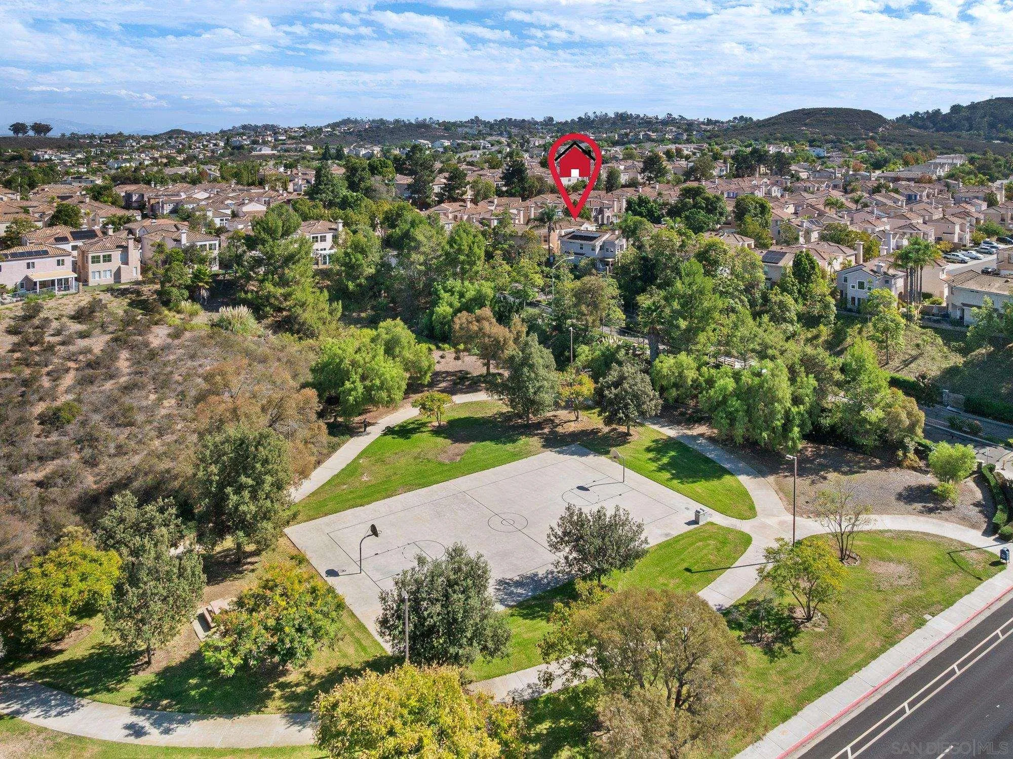 https://cdn.realtyfeed.com/cdn/127/260025438/d03ae5dcad00cdbacda09c4b6b99787d.webp