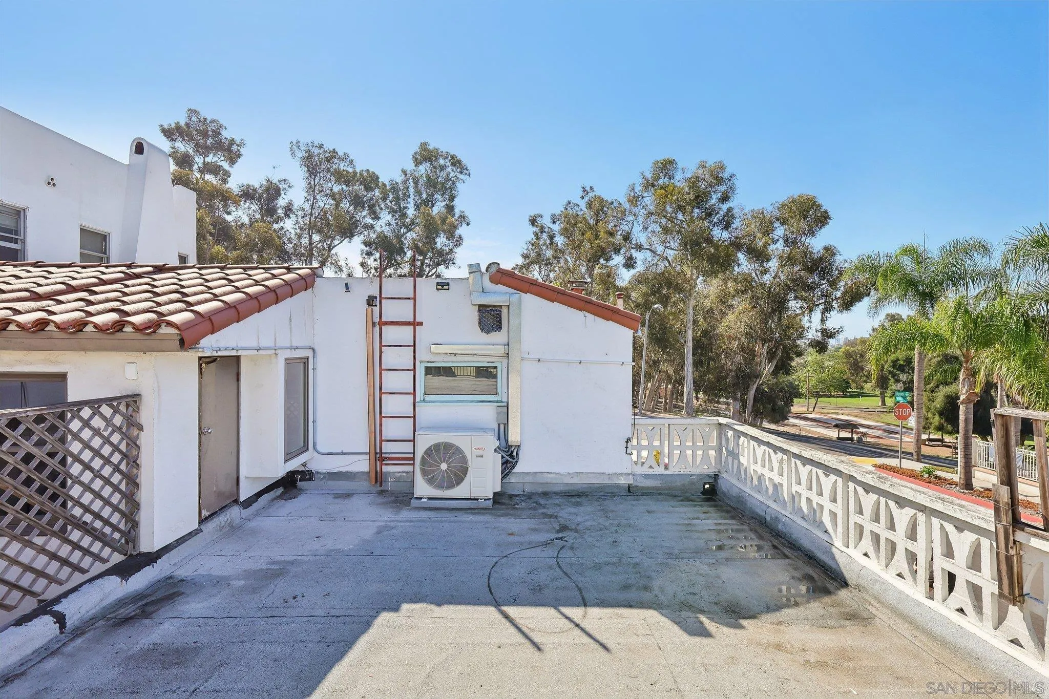https://cdn.realtyfeed.com/cdn/127/260025442/05cef0705c22907a35ab5d97fcb2d96d.webp