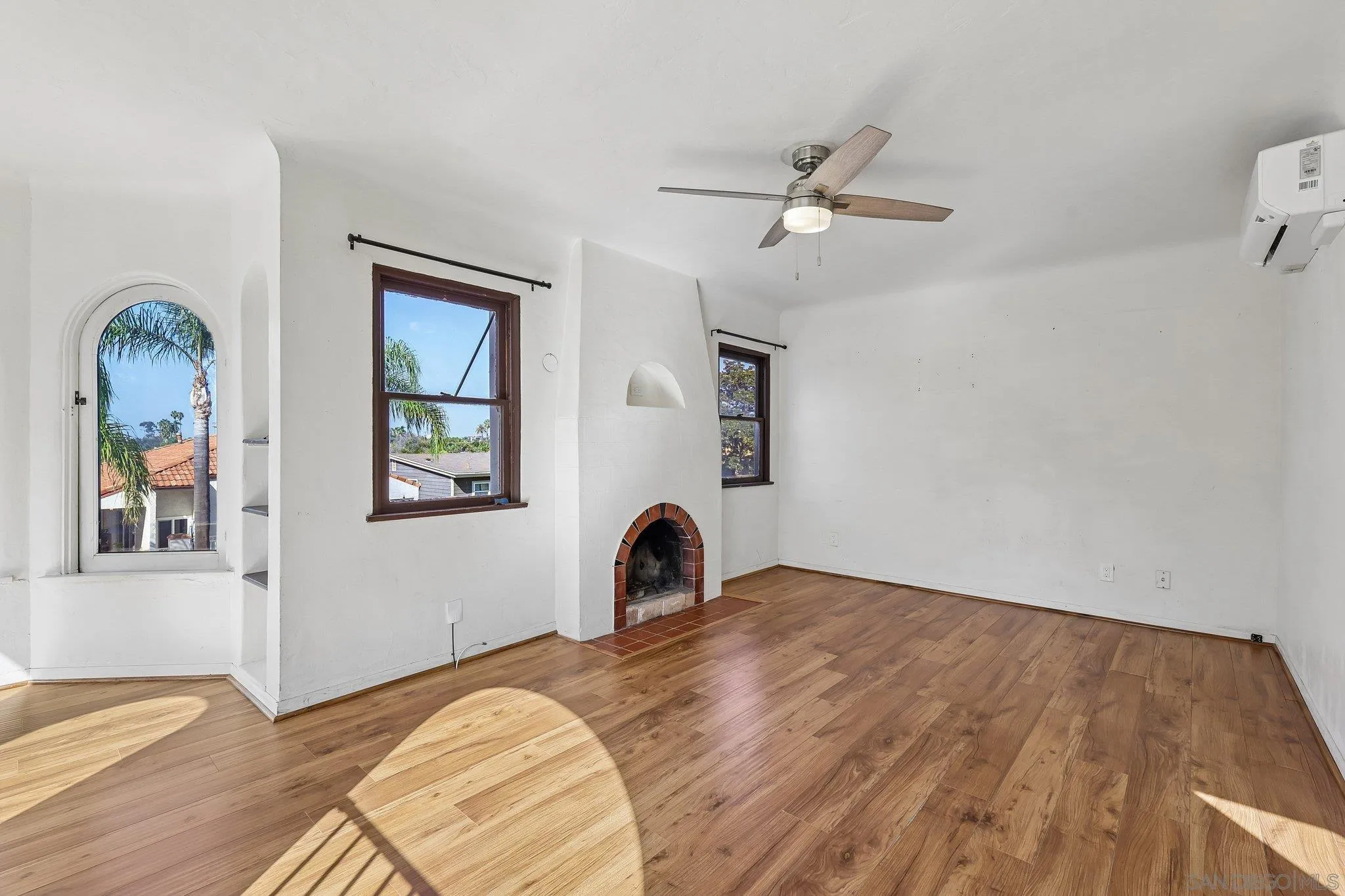 https://cdn.realtyfeed.com/cdn/127/260025442/123d586927a1dac2b2db8401cc2e3217.webp