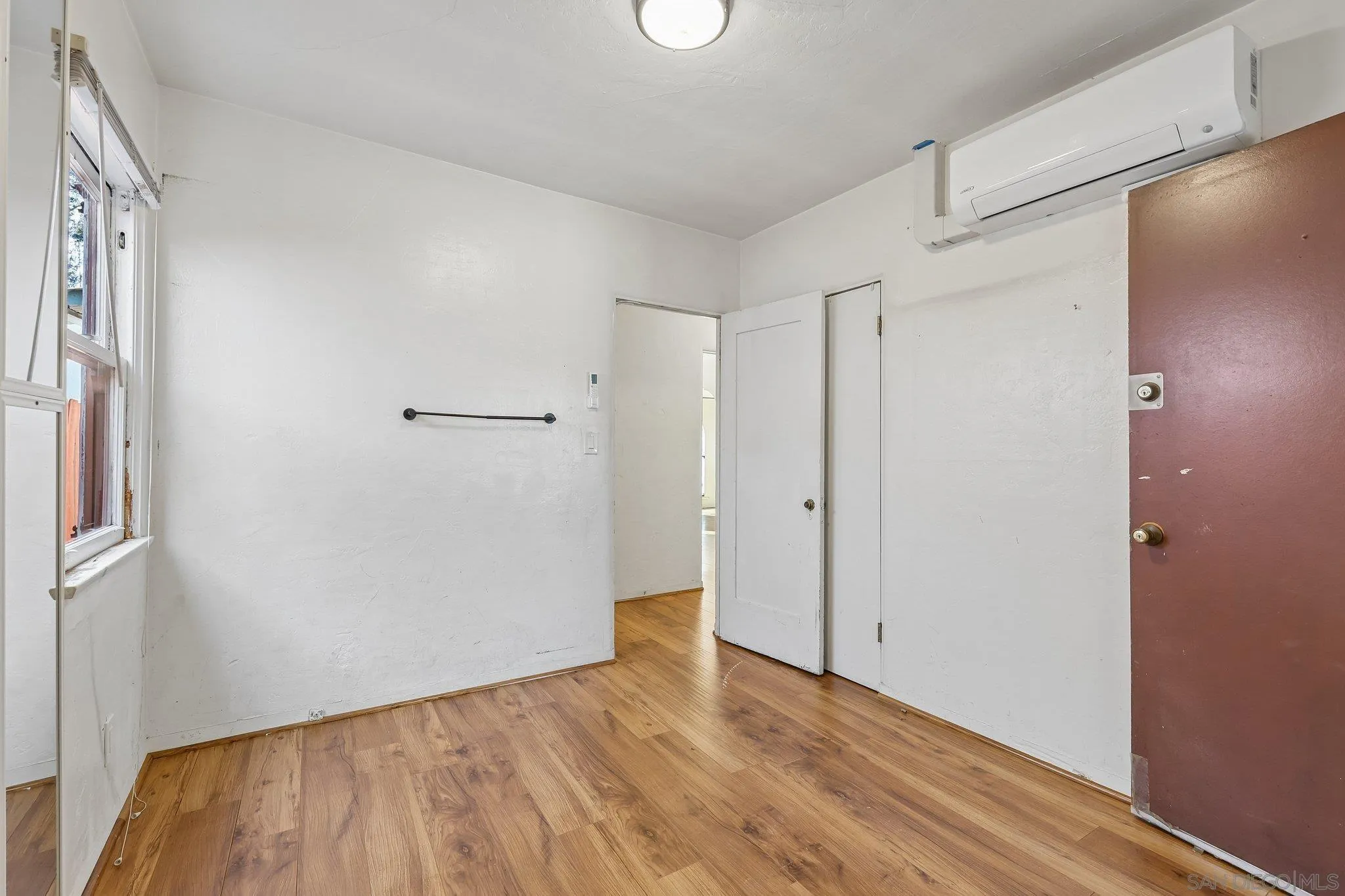https://cdn.realtyfeed.com/cdn/127/260025442/5b22b4623b788fc0bd11dc6c5230f5be.webp