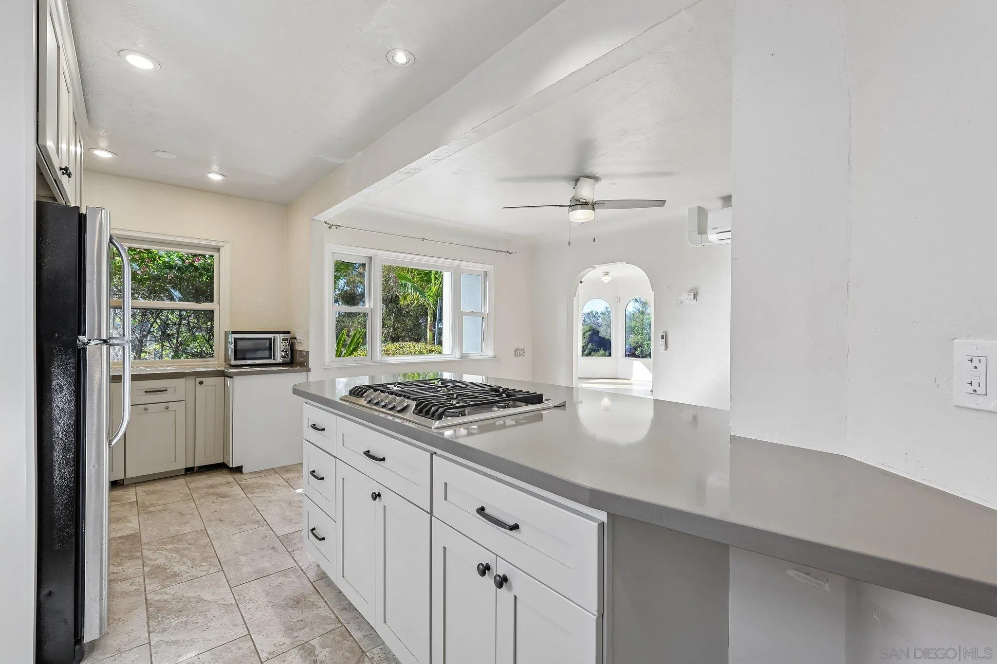 https://cdn.realtyfeed.com/cdn/127/260025442/72085e4bf5c07d7cc40695129f93783c.webp