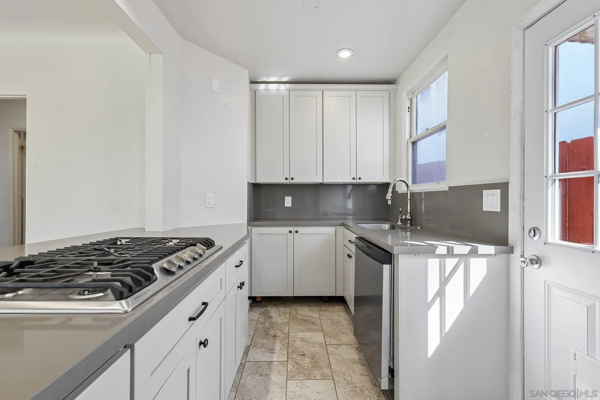 https://cdn.realtyfeed.com/cdn/127/260025442/b4836b7e65eb49217e755972be964022.webp