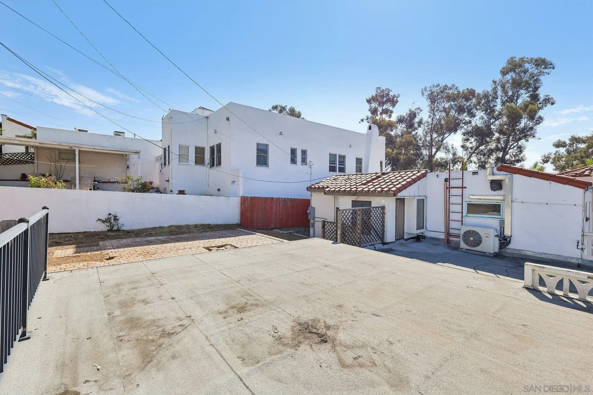 https://cdn.realtyfeed.com/cdn/127/260025442/f99fed2c02cd46ff041e5ac84a440a9b.webp