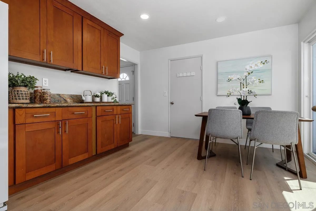 https://cdn.realtyfeed.com/cdn/127/260025443/186be093262793f1e281b97031ed06aa.webp