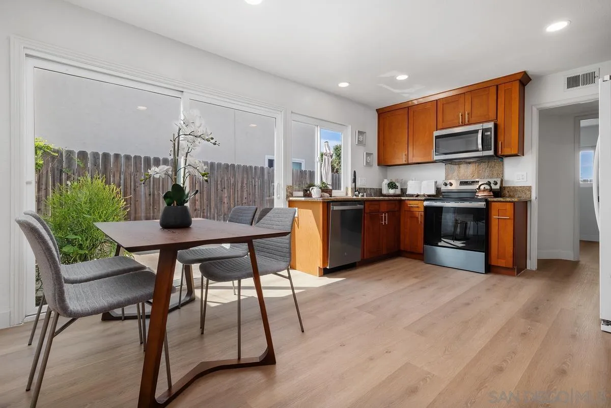 4680 Huggins St, San Diego, CA 92122