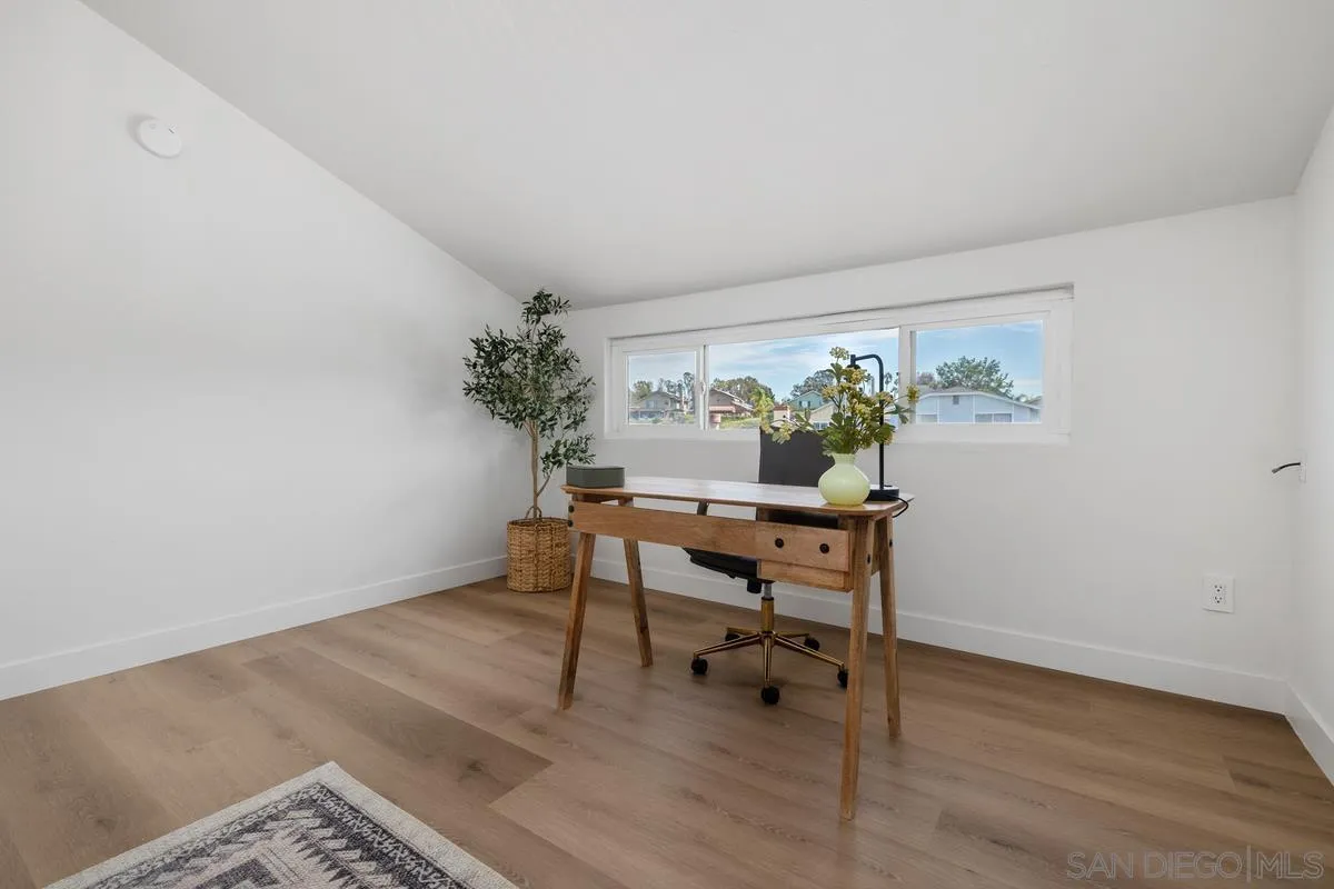 https://cdn.realtyfeed.com/cdn/127/260025443/9d8f71ddb9a3964439533b7d498bb4b3.webp